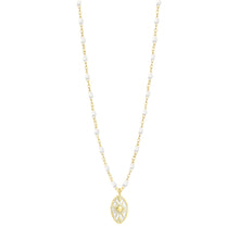Gigi Clozeau - Collier Karma résine blanche, or jaune, 42 cm