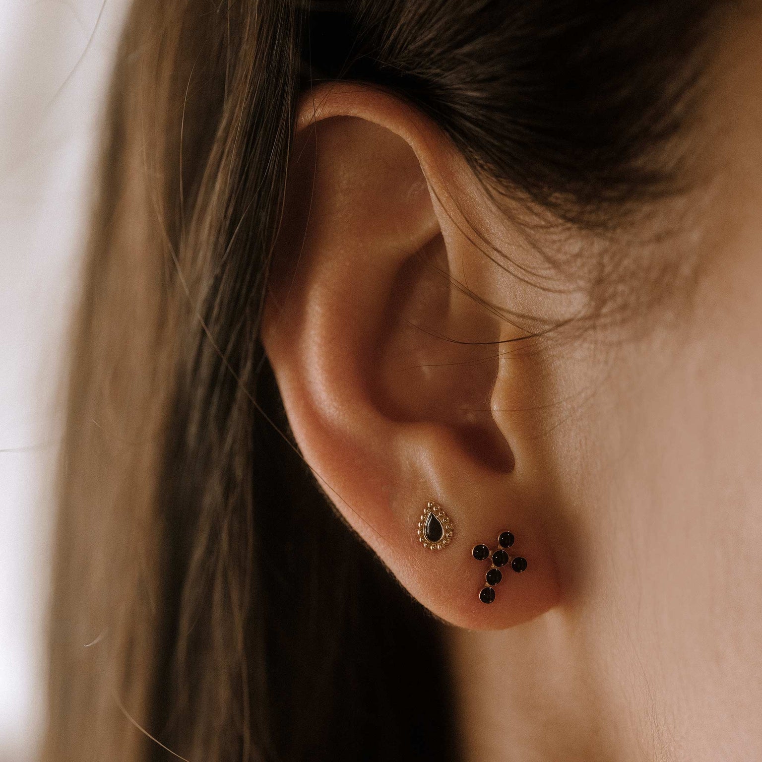 Gigi Clozeau - Boucles d'oreilles Lucky Cashmere noire, or rose