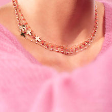 Gigi Clozeau - Collier coquelicot Croix de côté, or jaune, 42 cm