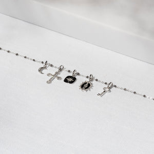 gigi clozeau pendentif croix dentelle or blanc et diamants