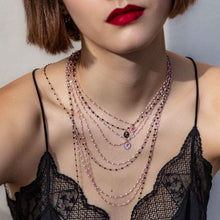 Gigi Clozeau - Collier Rose résine noire, or jaune, 42 cm