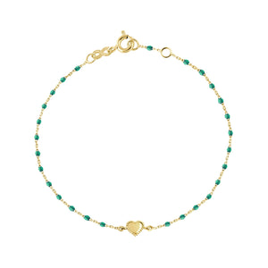Gigi Clozeau - Bracelet Lucky Coeur, or jaune et mini perles de résine émeraude, 17 cm