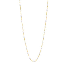 Gigi Clozeau - Collier blanc Classique Gigi, or jaune, 50 cm