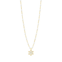 Gigi Clozeau - Collier Etoile Star résine blanche, diamant, or jaune, 42 cm